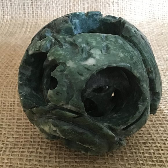 Hand Carved 4 layers Green Stone / Jade Magic Puzzle Ball Sphere Carved - Picture 3 of 4